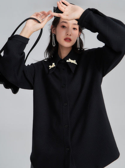 Contrasting bow Pre-Fall texture shirt