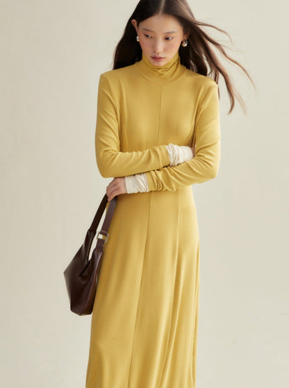 high-necked pinset knitted dress