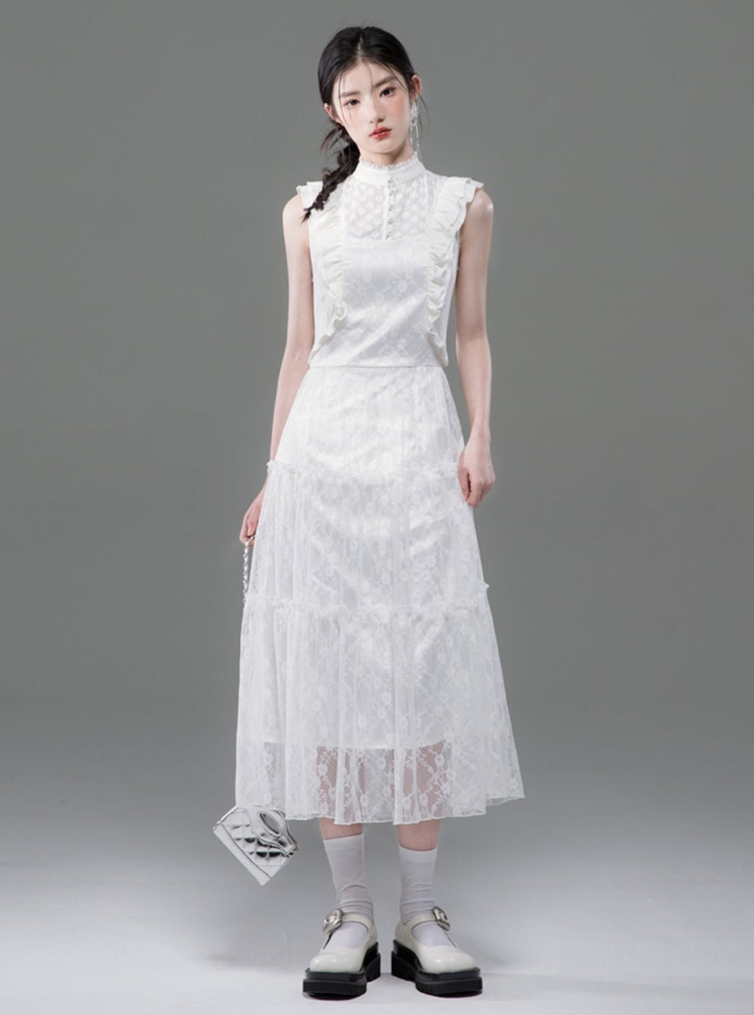 White Lace Stand-up Collar Dress