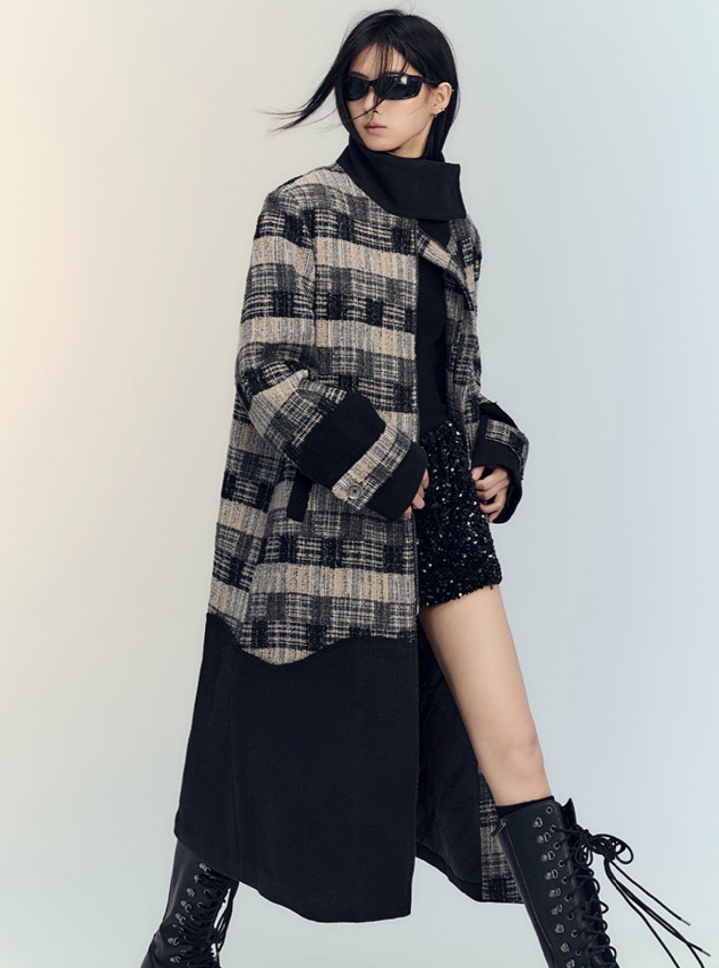 Irregular checked silhouette tweed coat