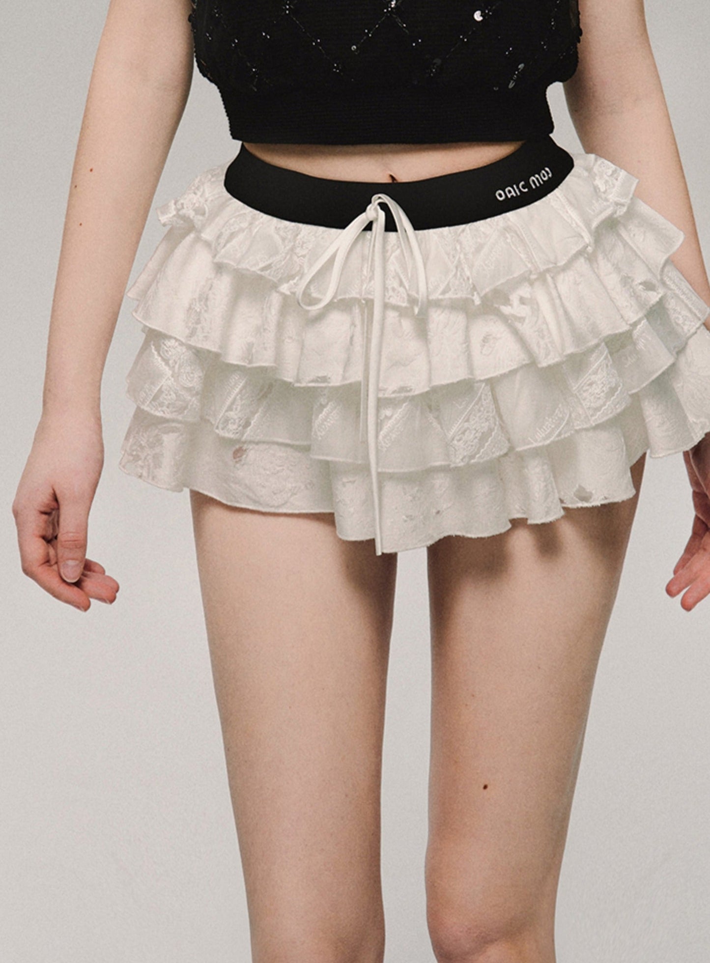 White Cake Puffy Embroidered Skirt