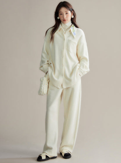 Contrast towel embroidered knit shirt sickle pants set