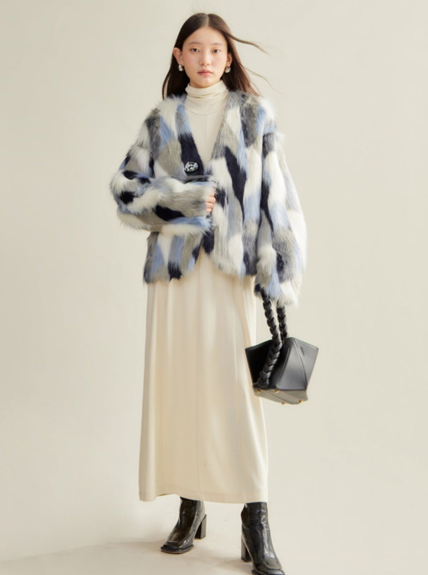 blond loose cropped fur coat