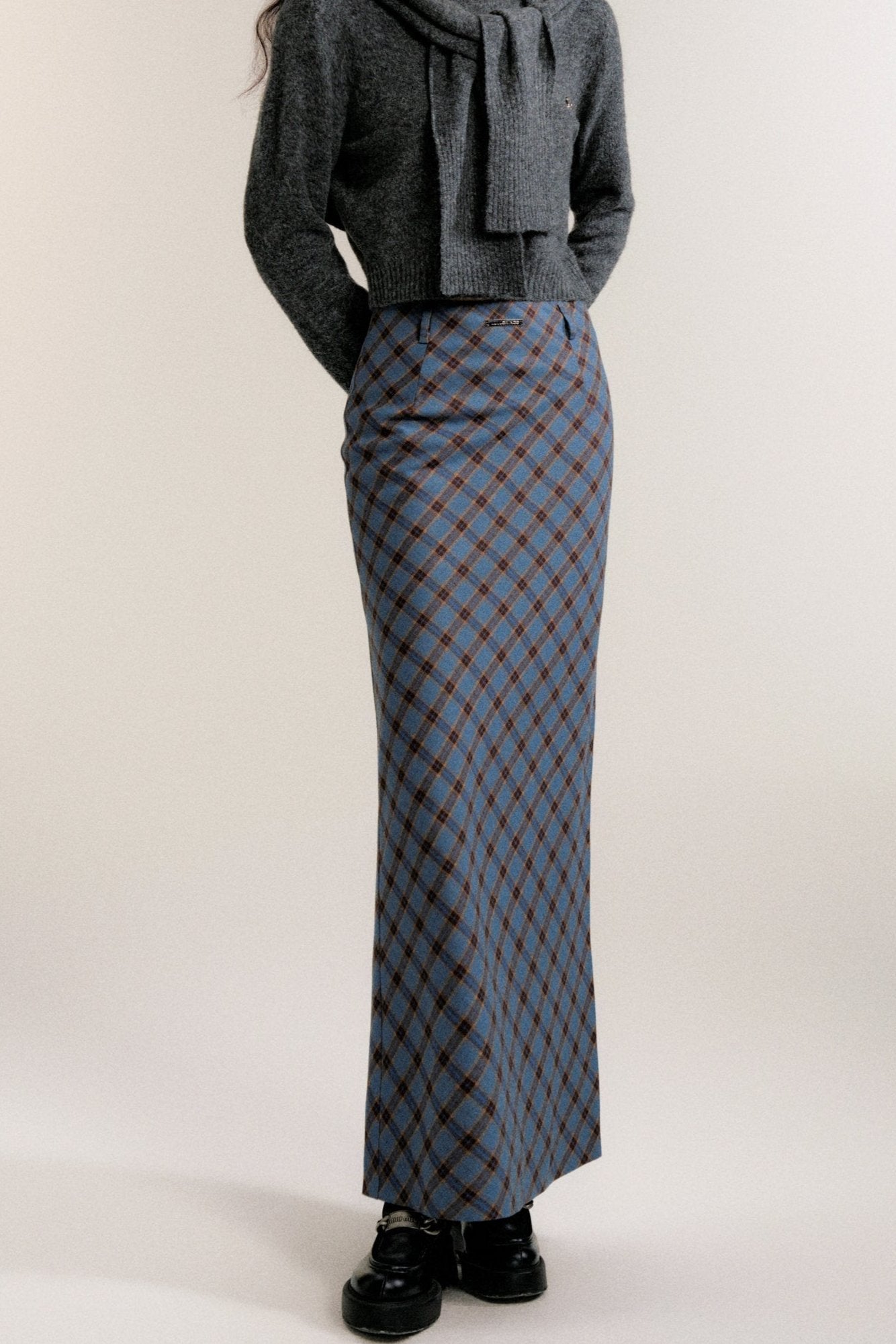 Chic Blue Check Straight Skirt