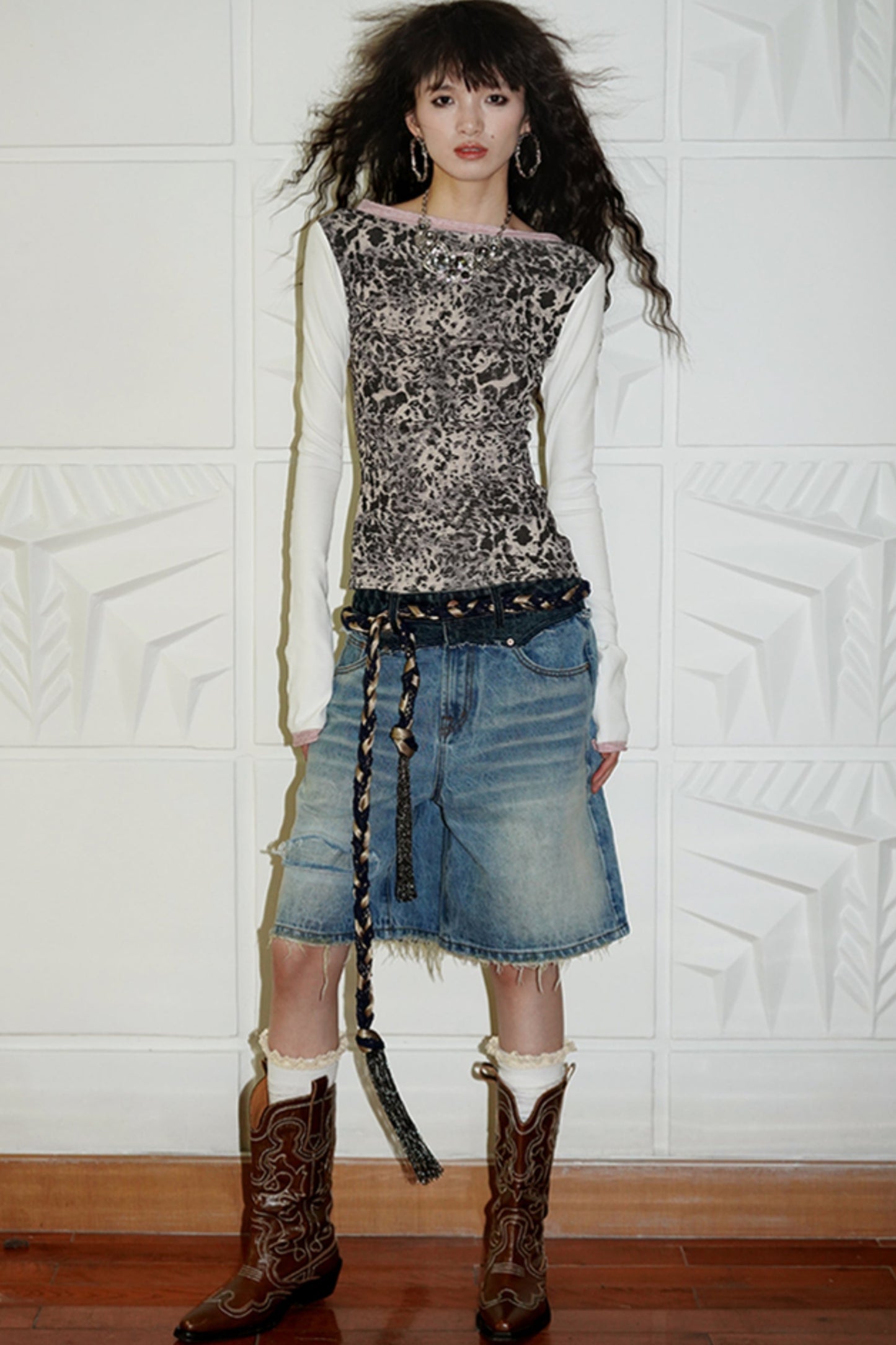 Distressed Wide Short Pant