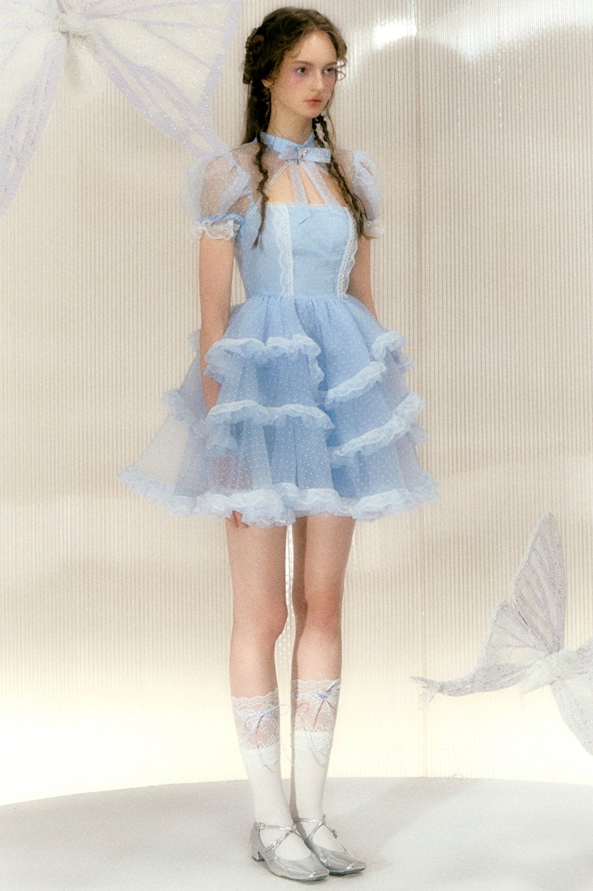 Baby Blue Spitzenkleid mit Strass 