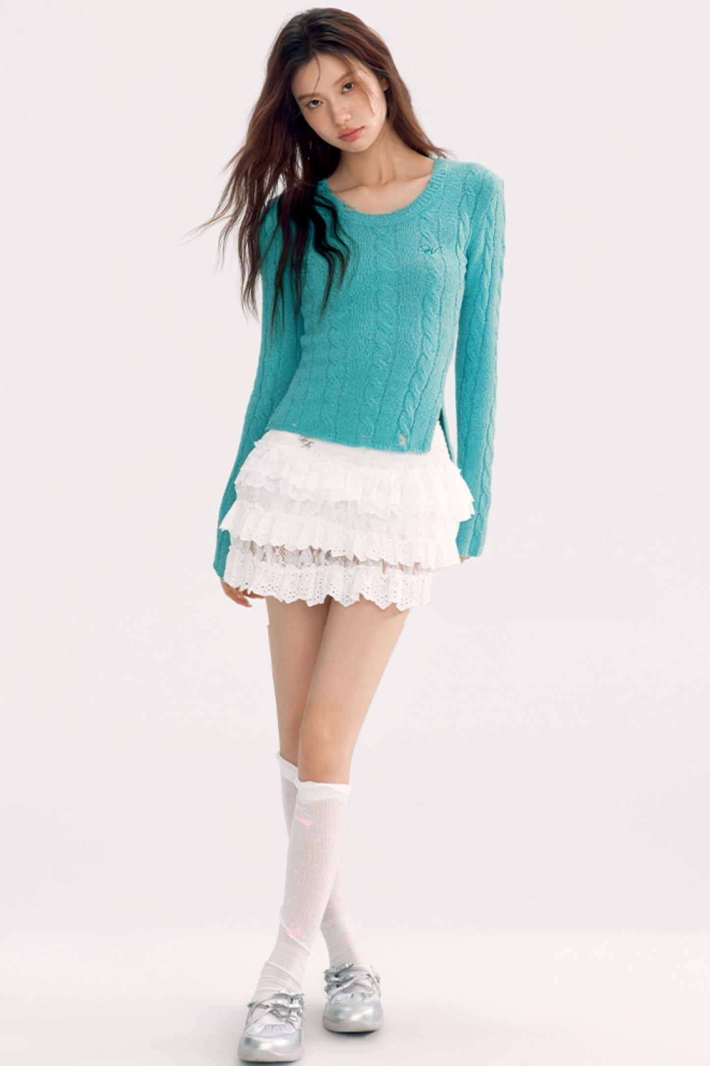 Short Slim Round Neck Sweater Top