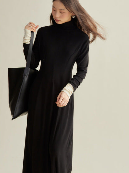 high-necked pinset knitted dress