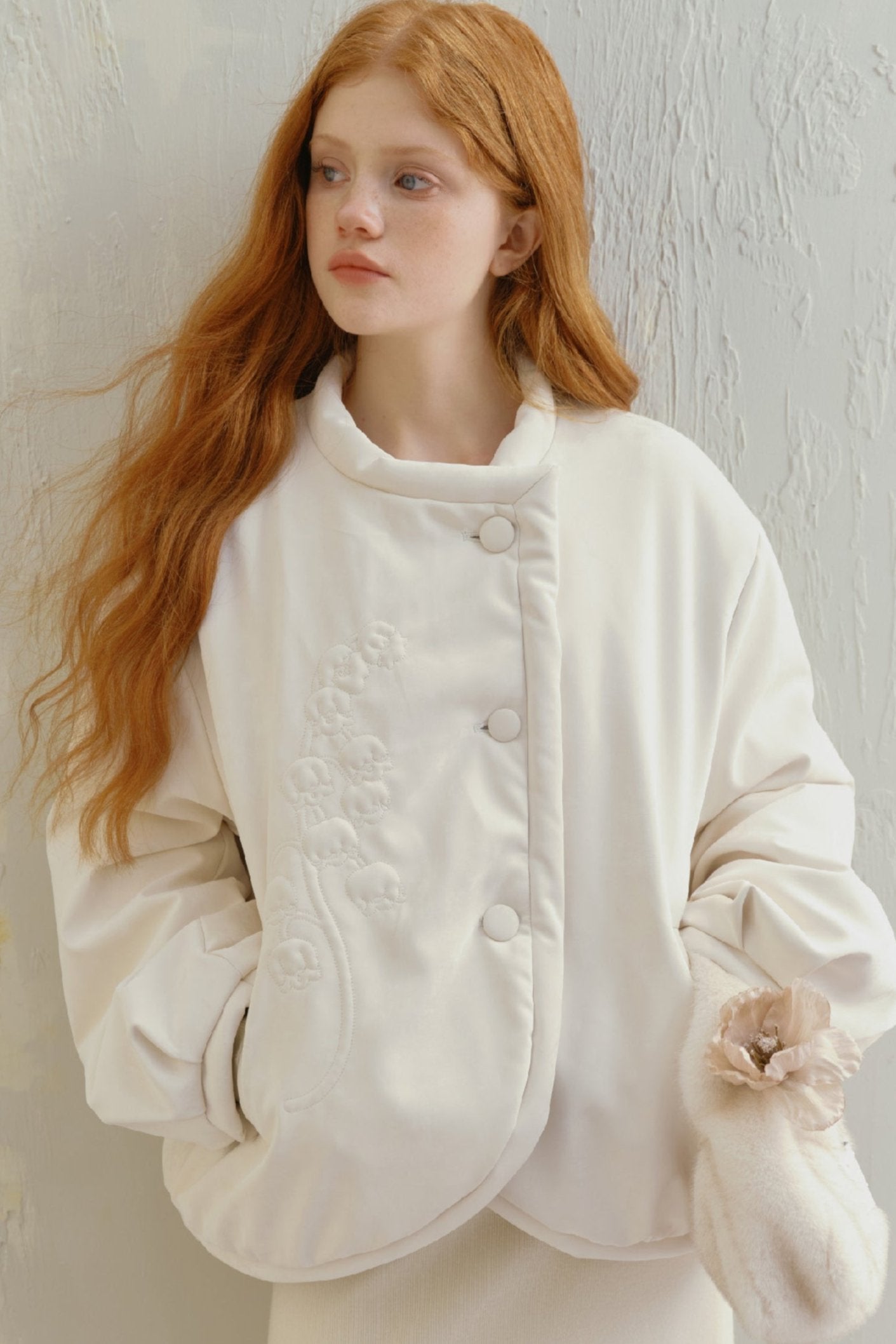 White Tower Embroidery Flower Bud Jacket