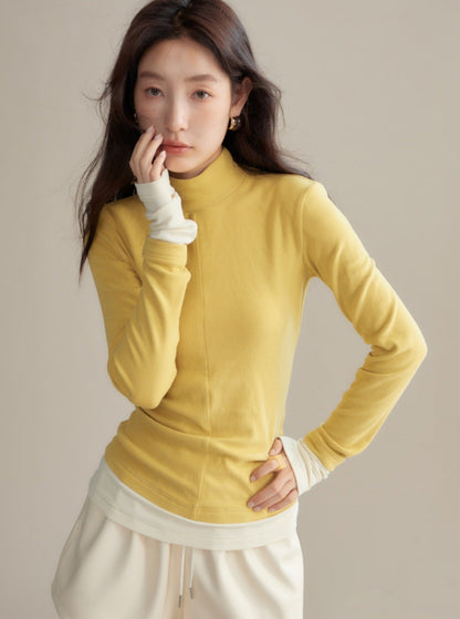 high neck long-sleeved T-shirt