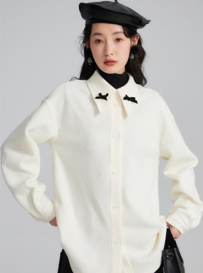 Contrasting bow Pre-Fall texture shirt