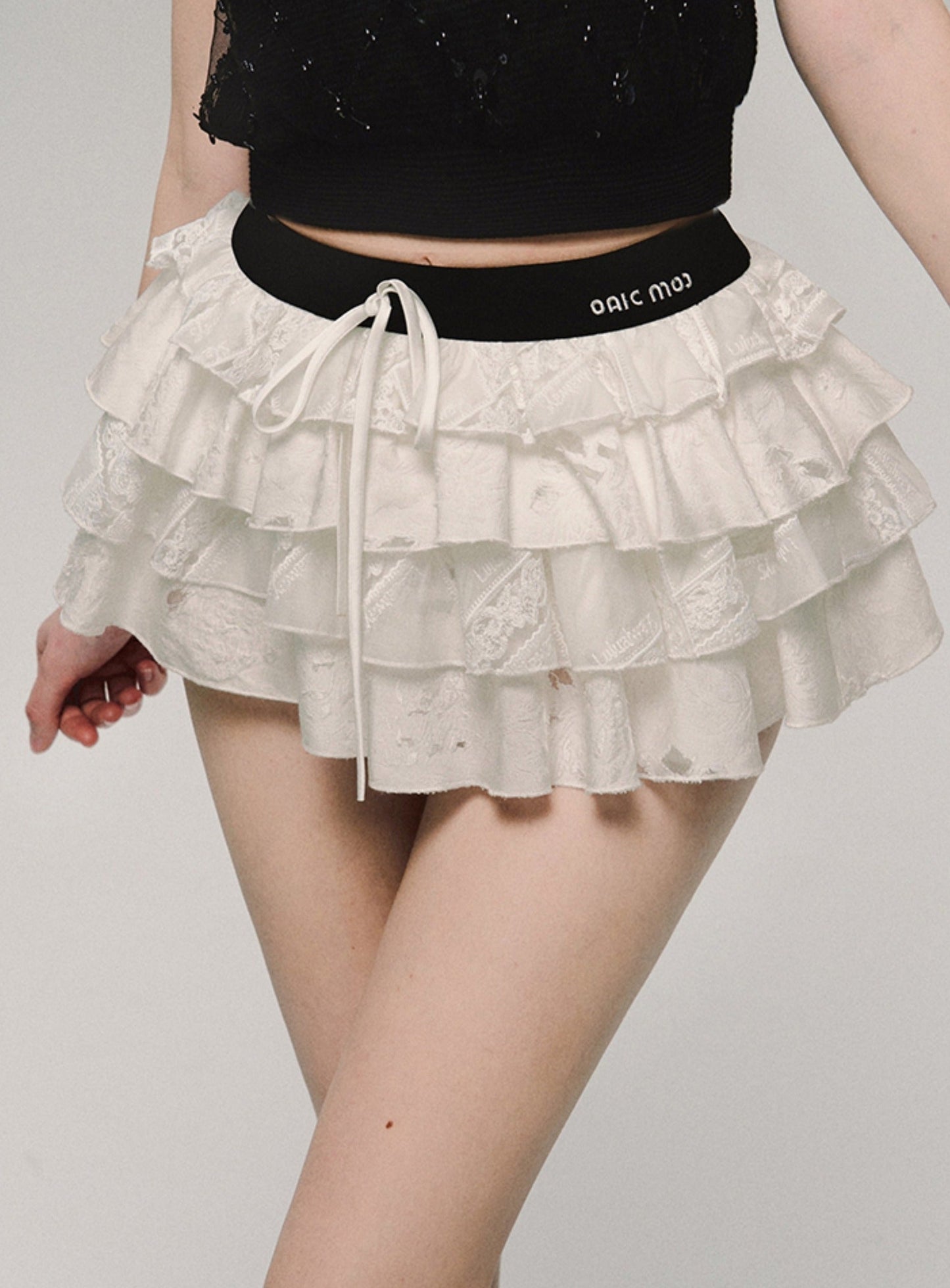 White Cake Puffy Embroidered Skirt