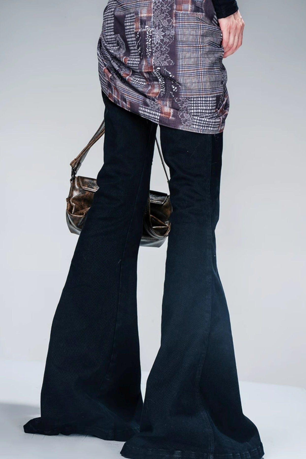 Silk Scarf Slim Bootcut Denim Pants Set