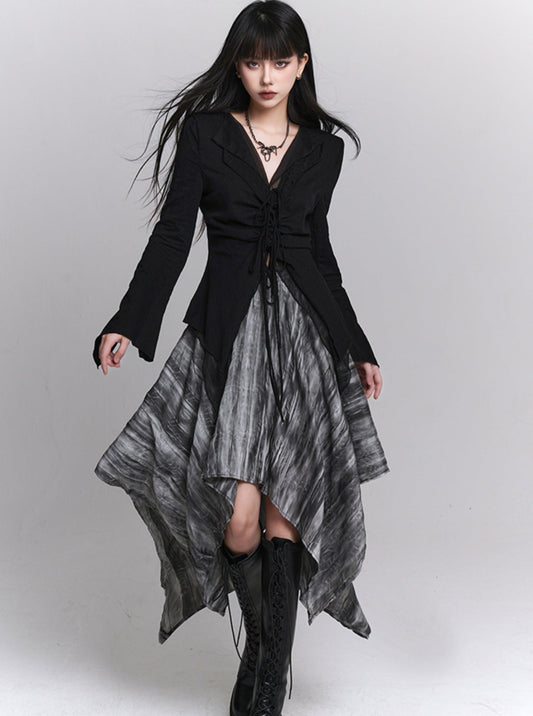 Cold Artistic Seaside Skirt With Black Shirt Set-Up