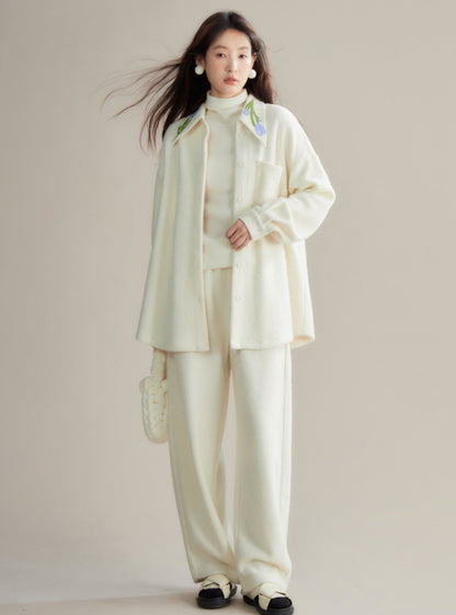 Contrast towel embroidered knit shirt sickle pants set