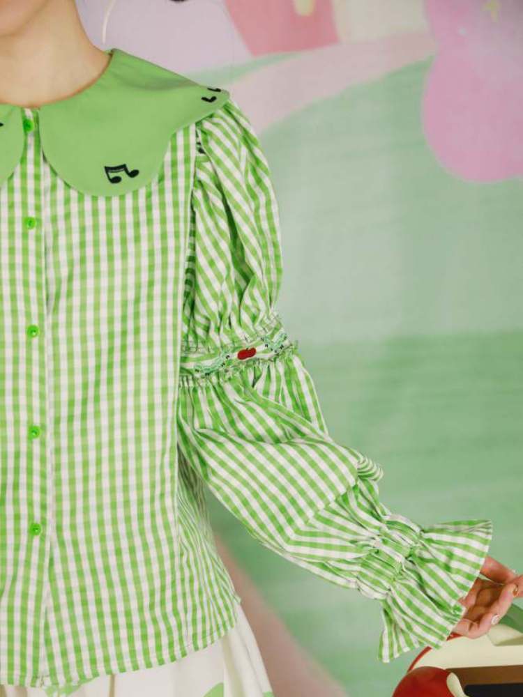 Apple Bug Embroidery Puff Sleeve Shirt