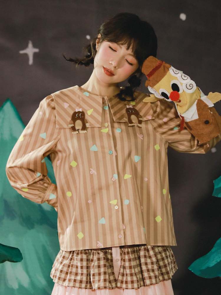 Mole Embroidery Stripe Shirt