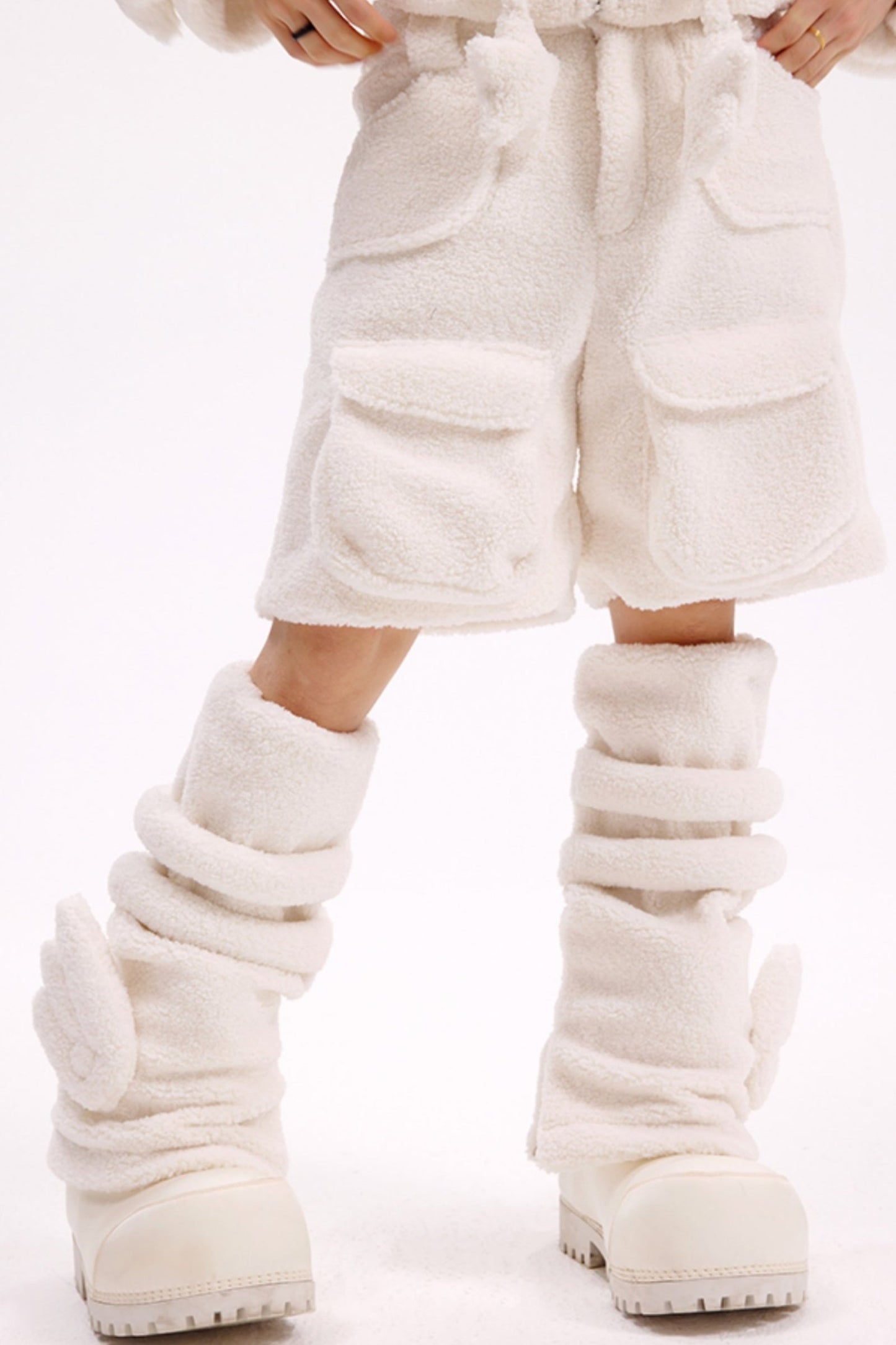 Angel Lamb Fluffy Leg Cover