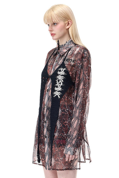 Four-Pointed Star Embroidered Top