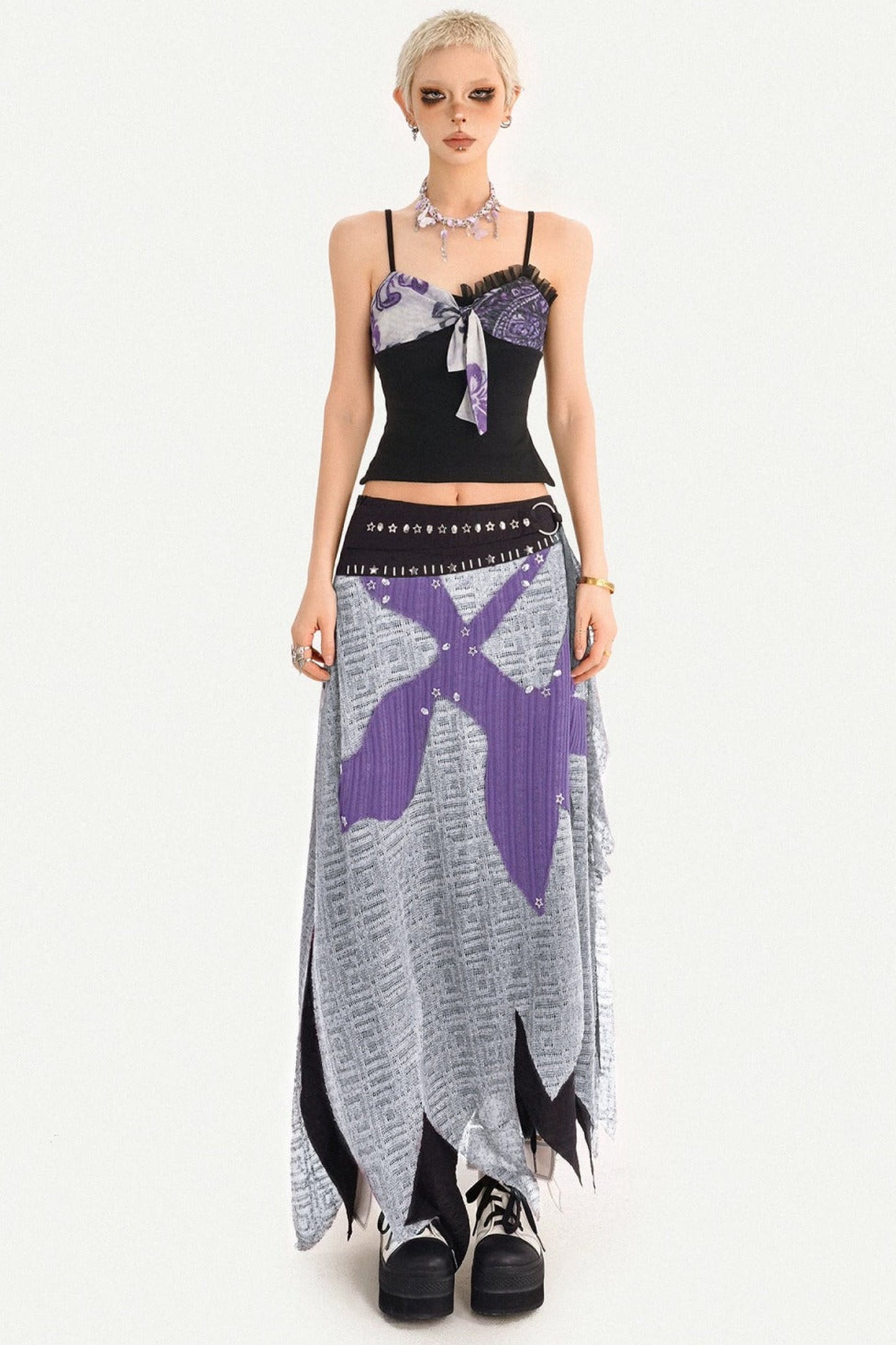 Set aus Camisole mit Schleifenprint und Strickrock