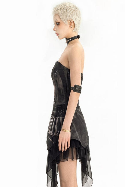 Gothisches Tube-Top-Kleid mit unregelmäßigem Saum