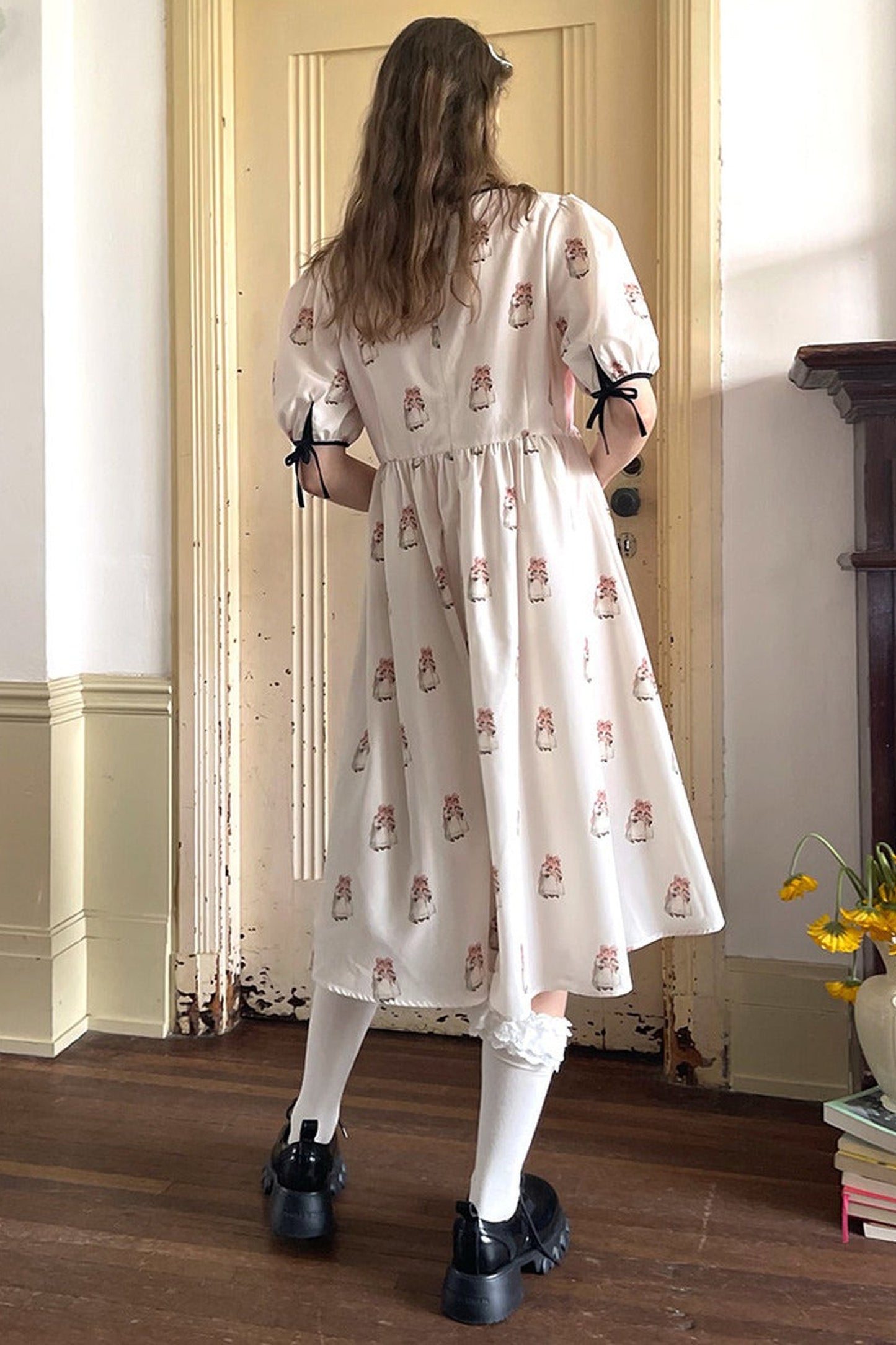 Vintage-Kurzarmkleid mit Puppen-Print