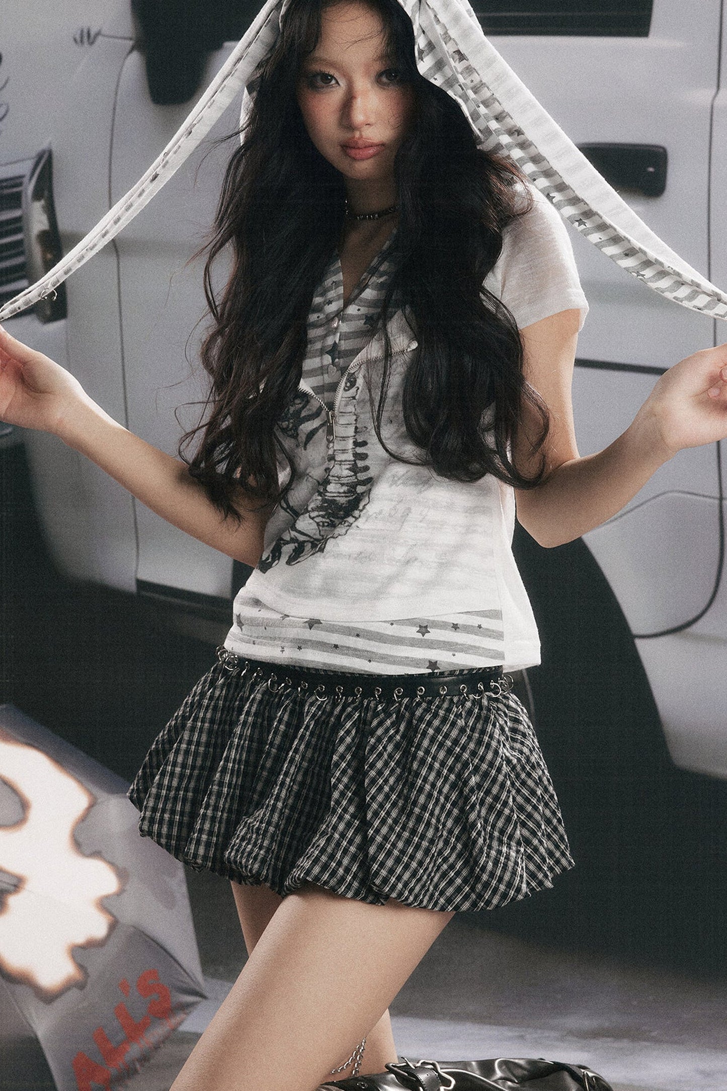 Striped Collar Skeleton Graphic Hooded Top