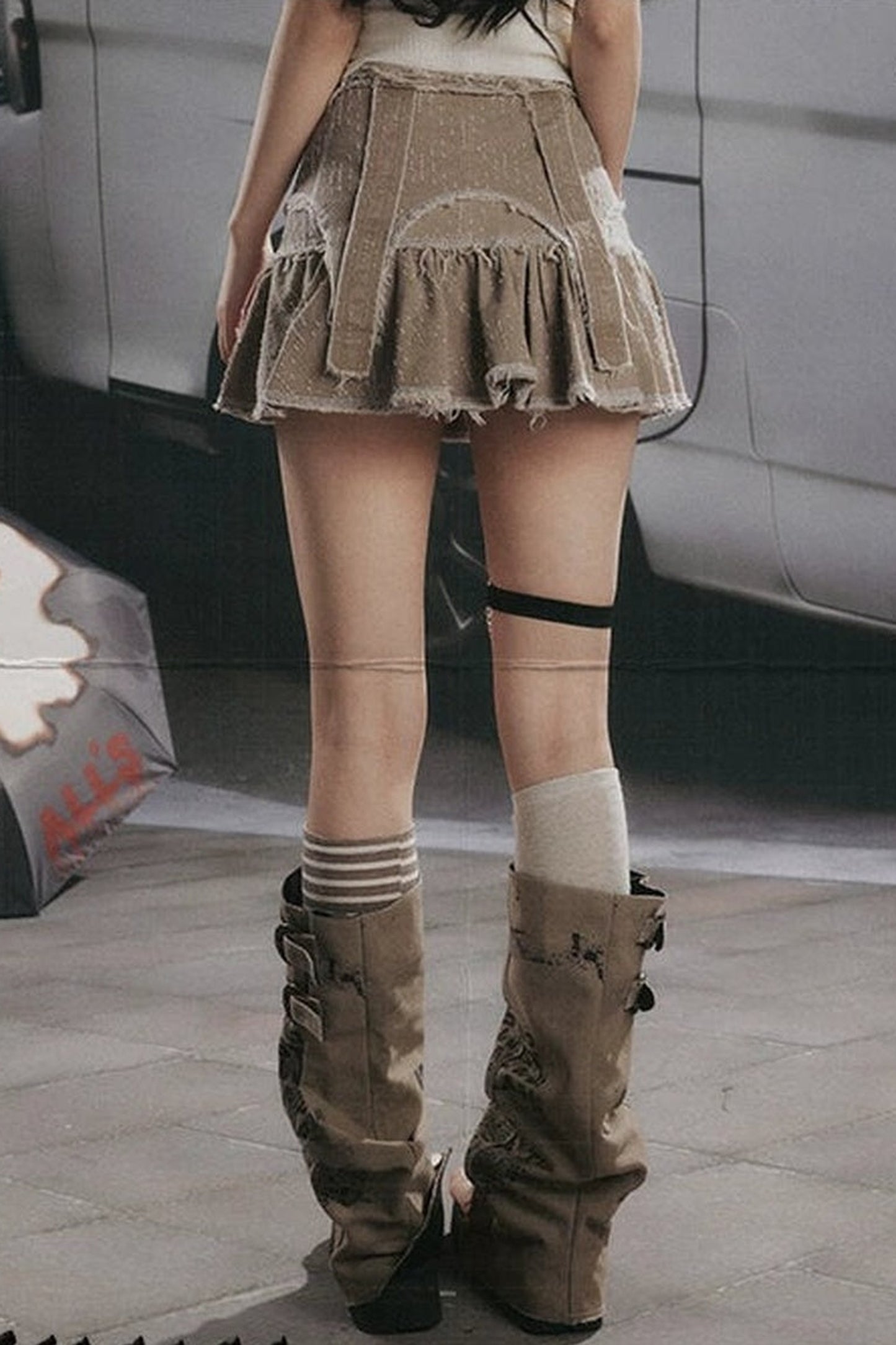 Vintage Pleated High-Waisted Short Skirt