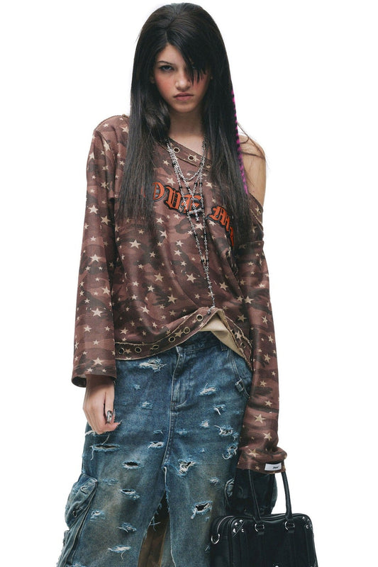 Gothic Letter Embroidery Metal Eyelet T-shirt