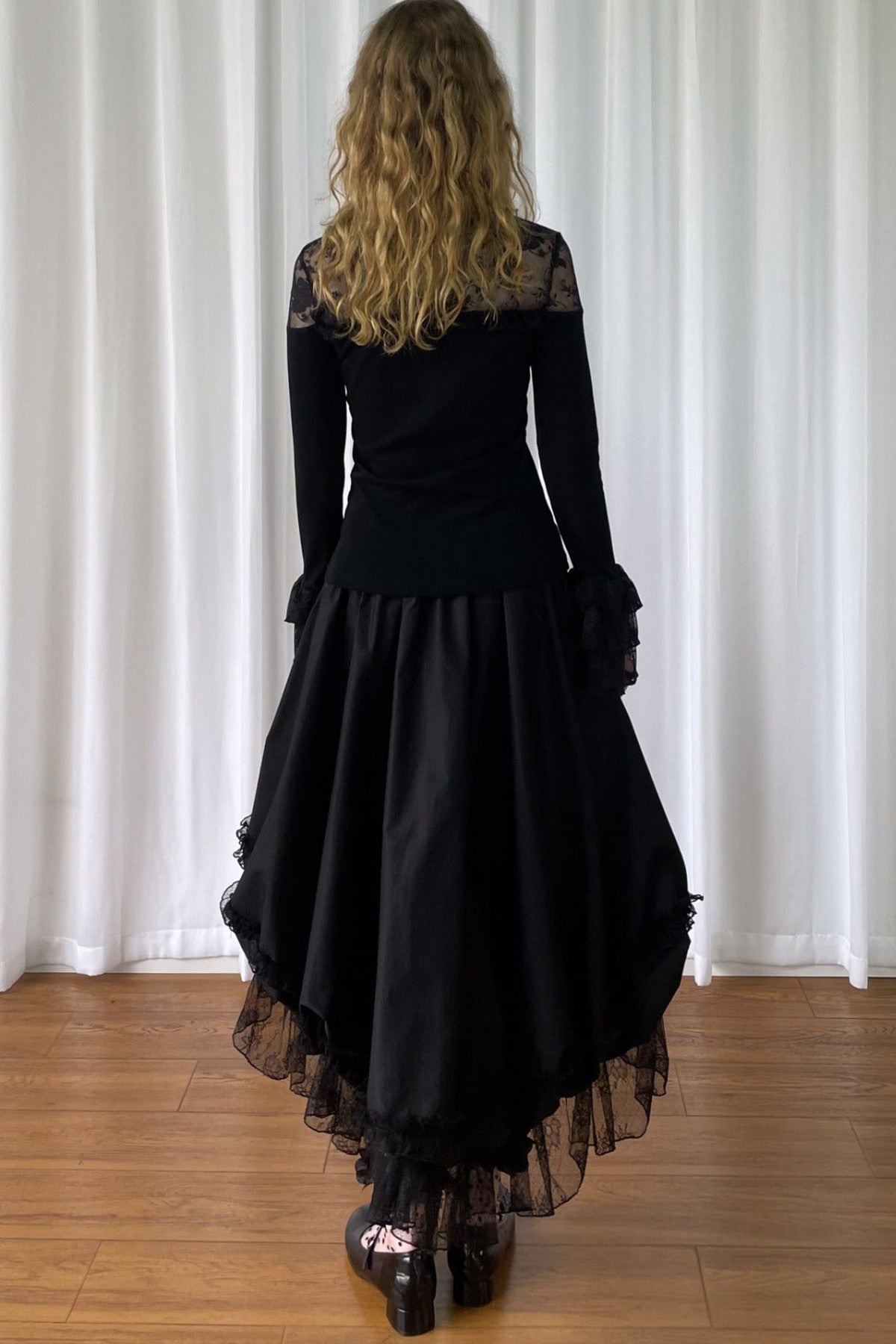 Gothic Lace Patchwork Asymmetrical Trailing Skirt