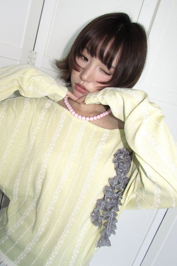 3D Corsage Lace Hem T-Shirt