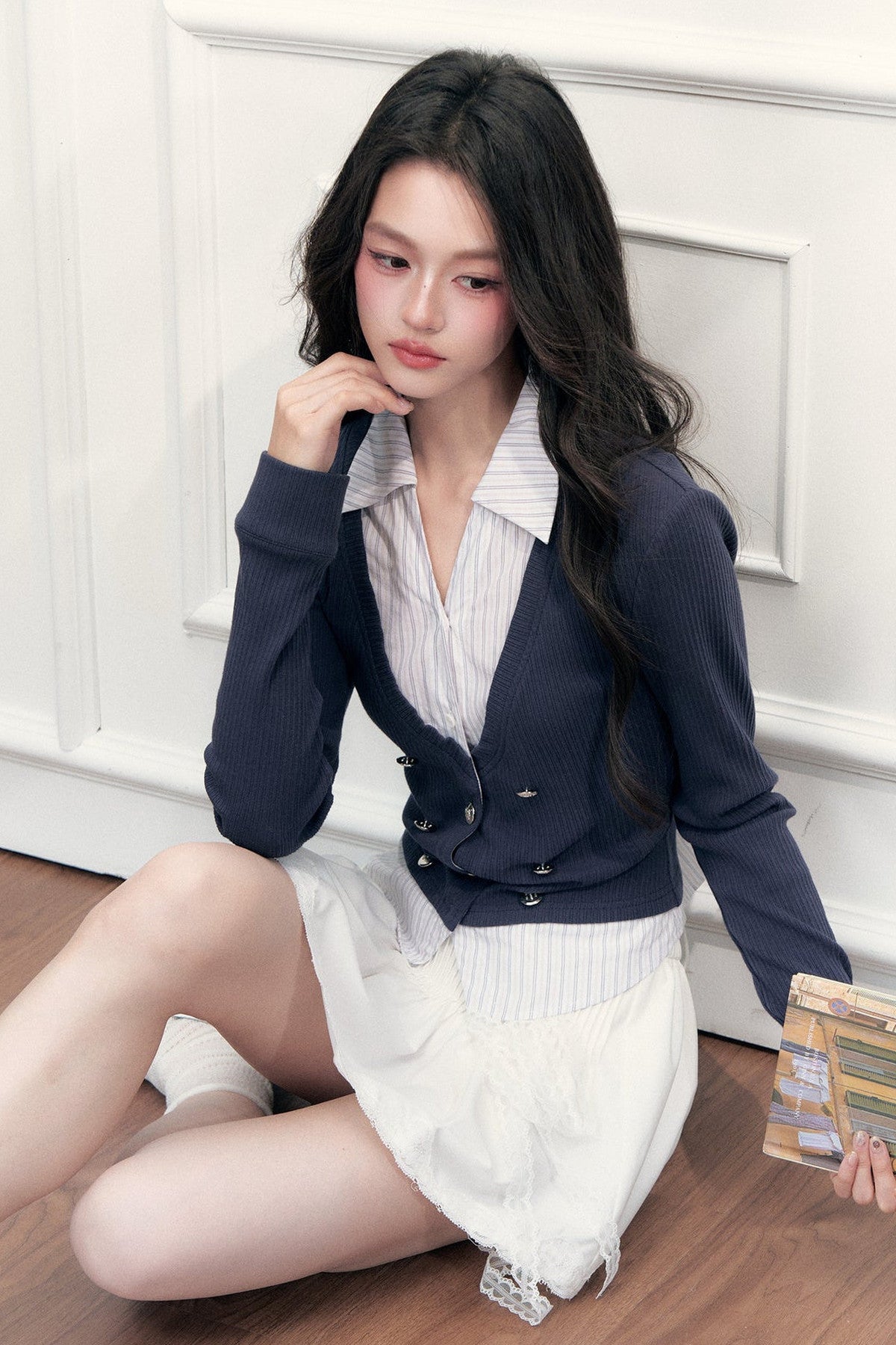 Top in maglia con scollo a V effetto stratificato