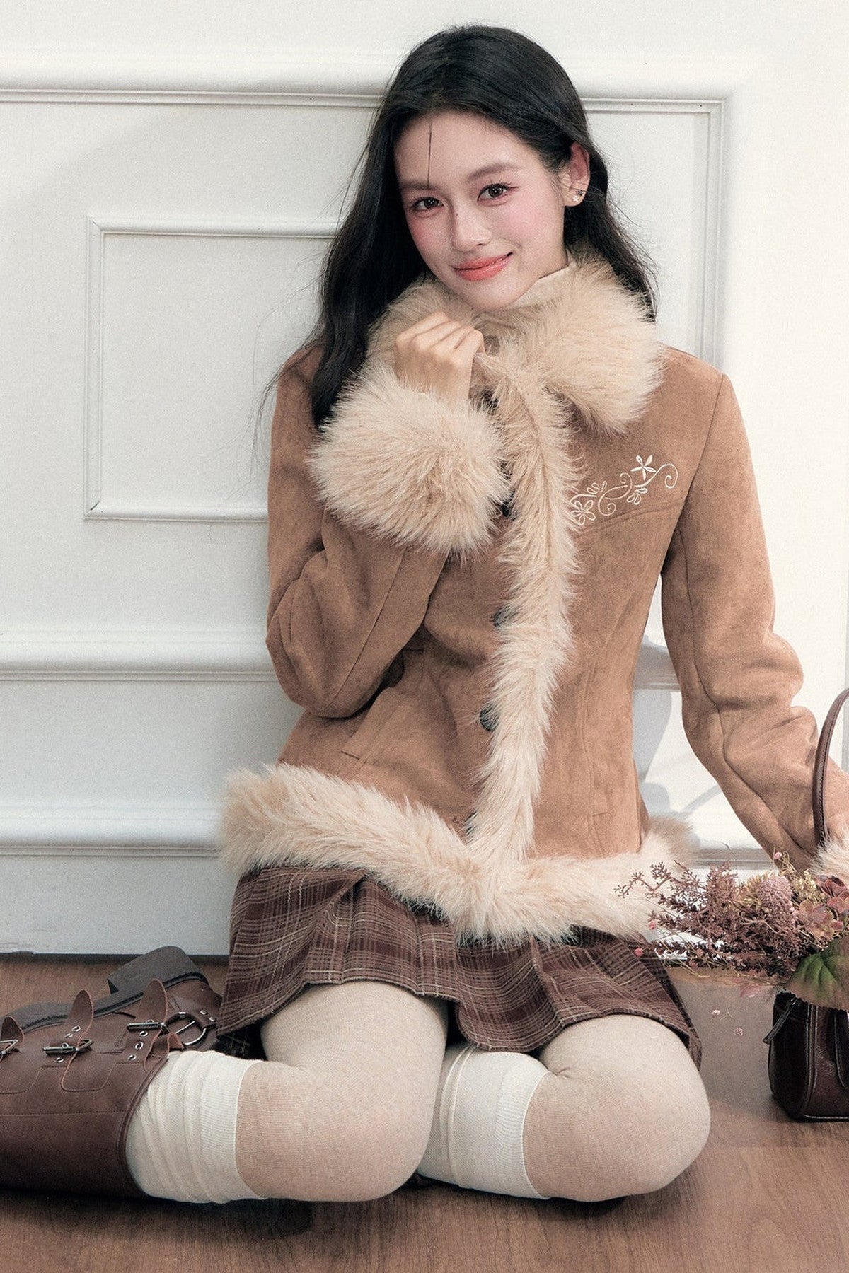 Bestickte Wildleder-Kunstfelljacke