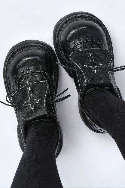 Thick-Soled Leather Shoes With Cross Flap