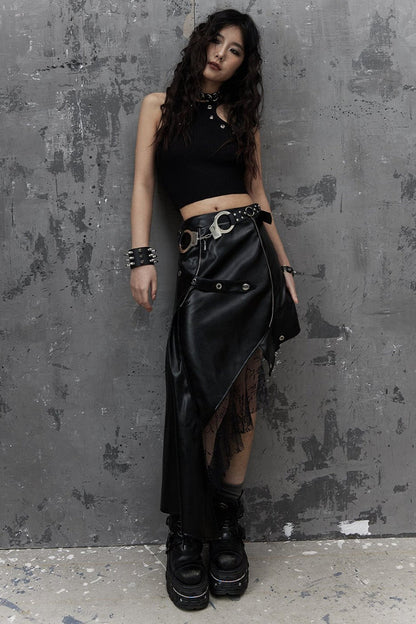 Asymmetrischer Patchworkrock aus Kunstleder