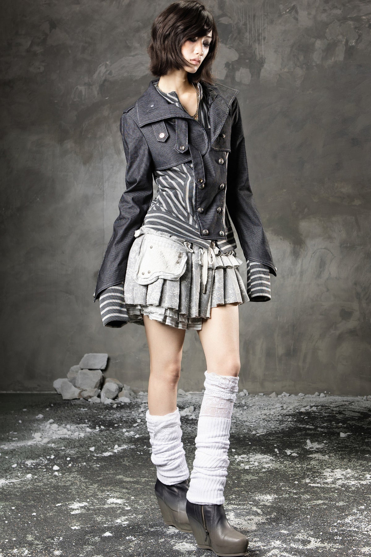 High-Waisted Multi-Layered Pleated Skirt