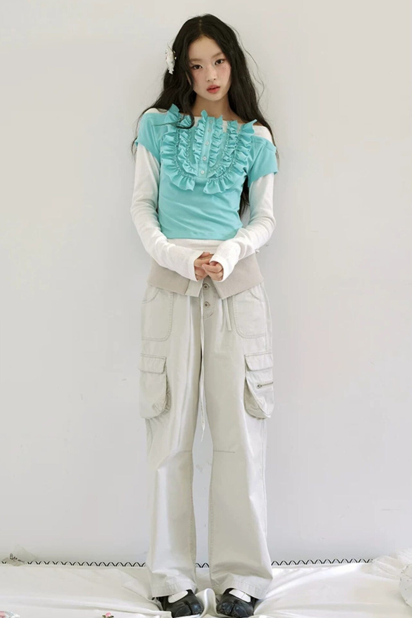 Low-Waist Straight-Leg Multi-Pocket Cargo Pants