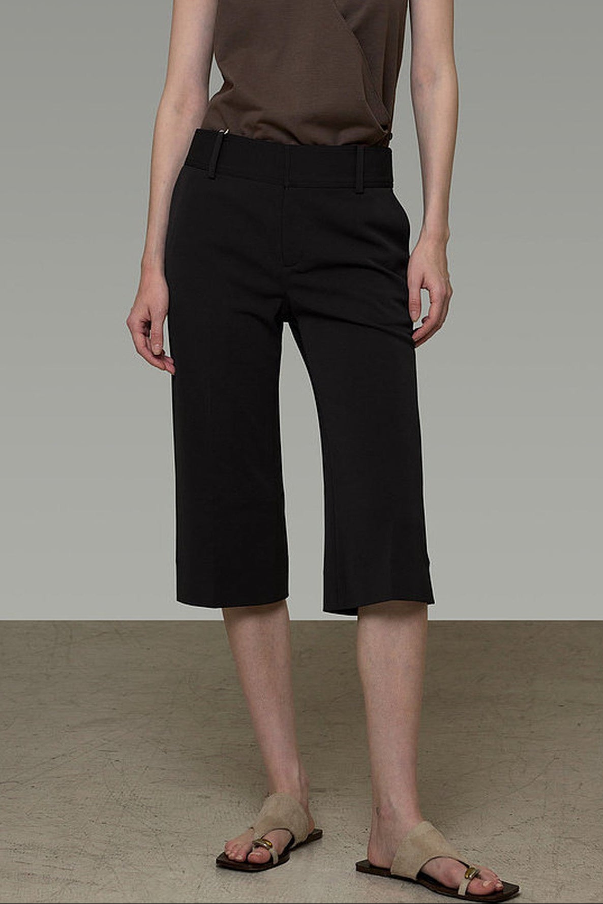 High-Waisted Straight-Leg Cropped Pants