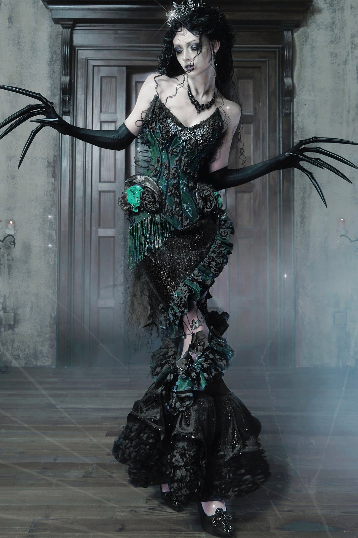 Gothic Embroidered Velvet Mermaid Skirt