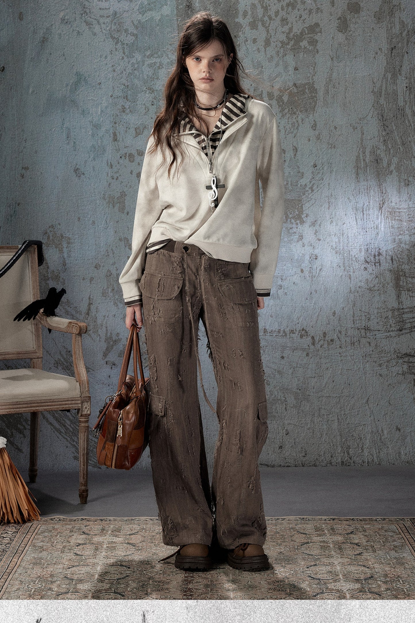 Light Ripped Straight Pants