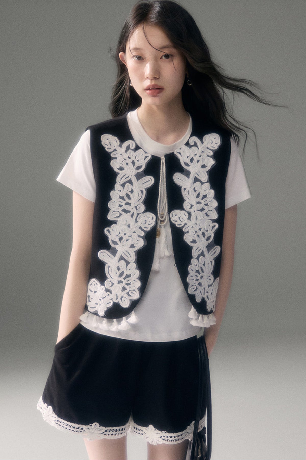 Three-Dimensional Rope Embroidery Floral Tencel Vest and Shorts Set-Up