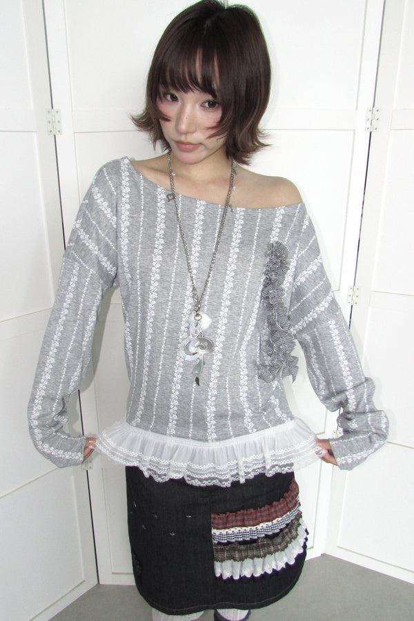 3D Corsage Lace Hem T-Shirt