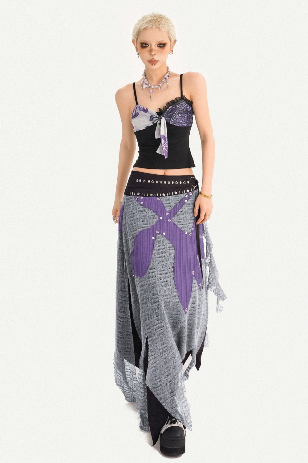 Set aus Camisole mit Schleifenprint und Strickrock