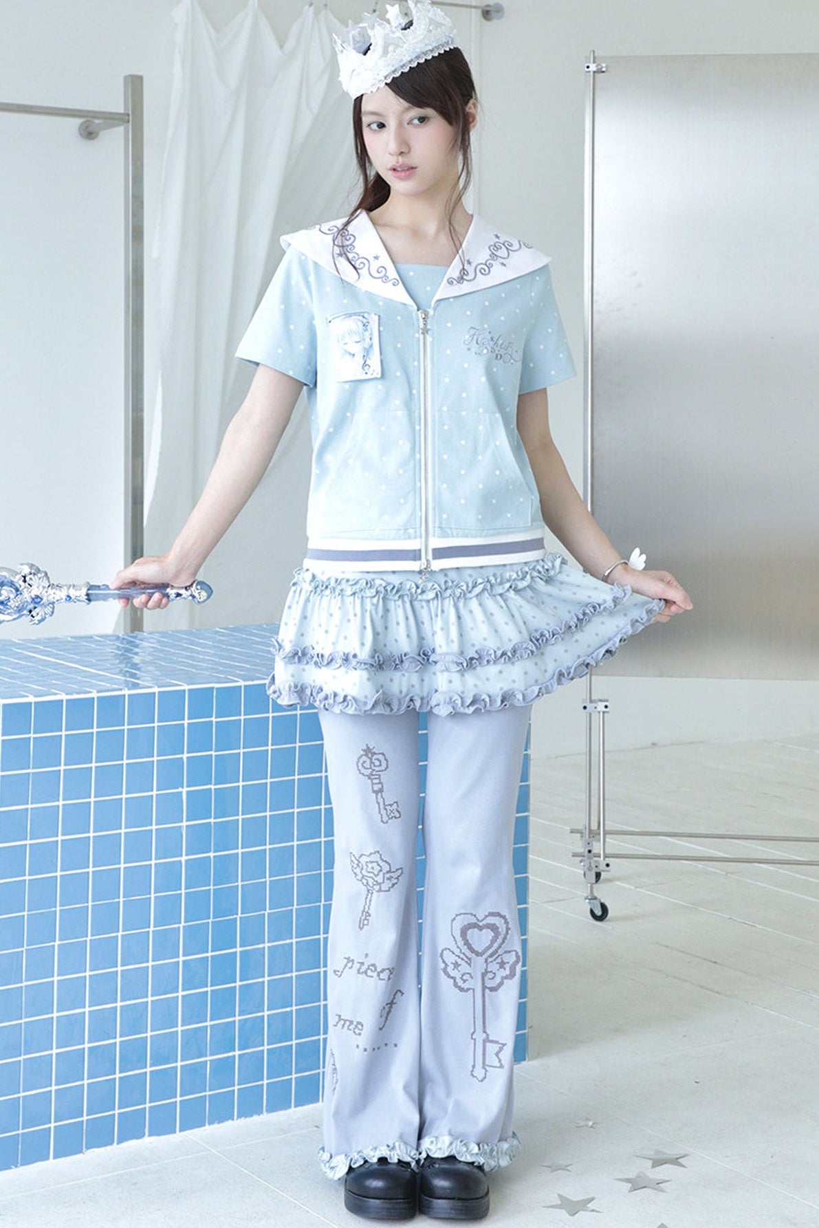 Pantaloni svasati in pizzo stile dreamcore