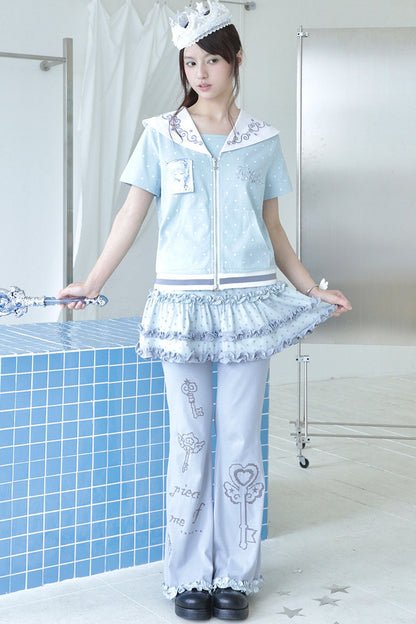 Pantaloni svasati in pizzo stile dreamcore