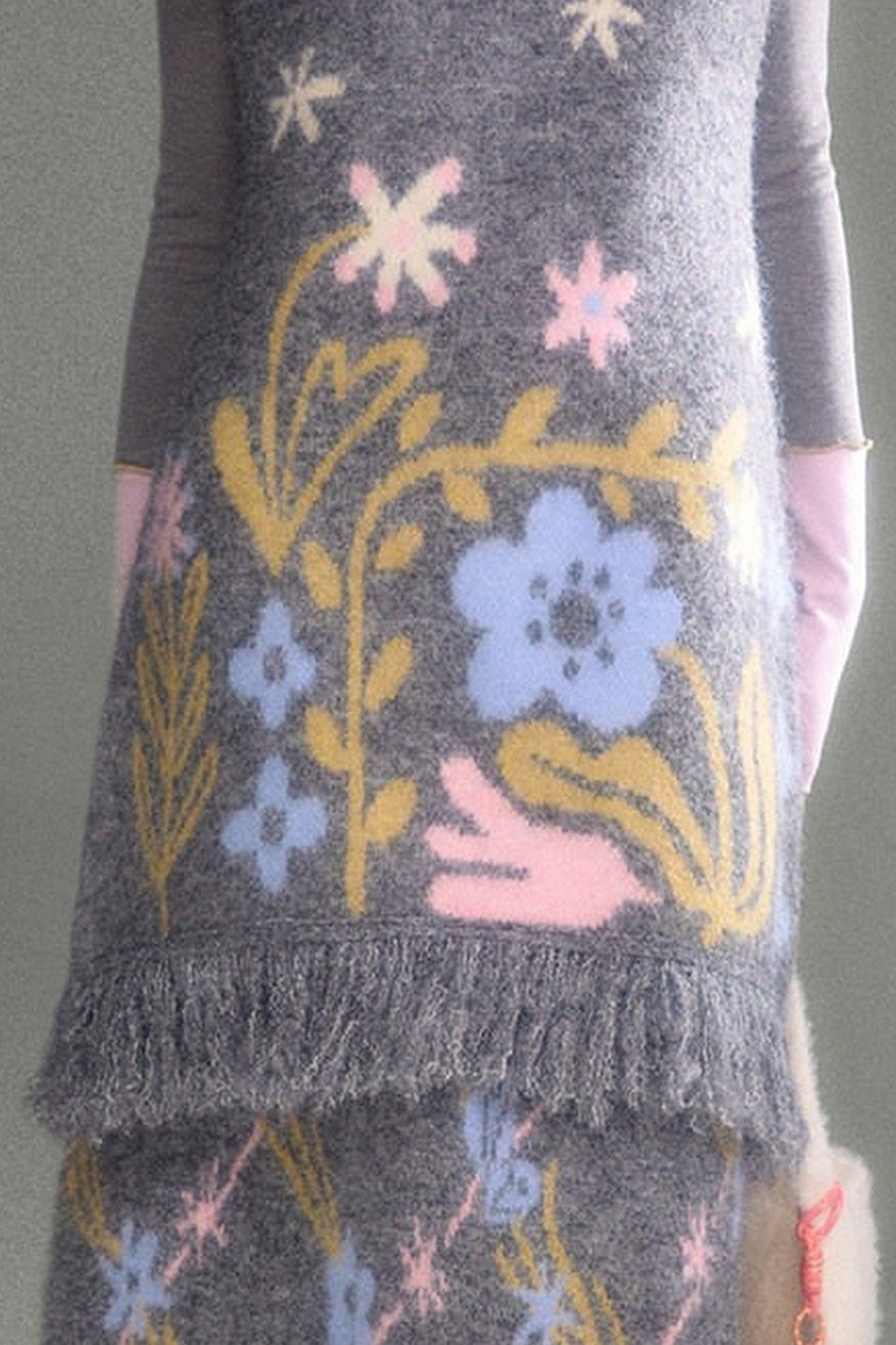 Tulip Floral Jacquard Knit Tassel Skirt