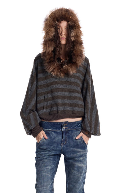 Pull en maille rayé à col en fausse fourrure