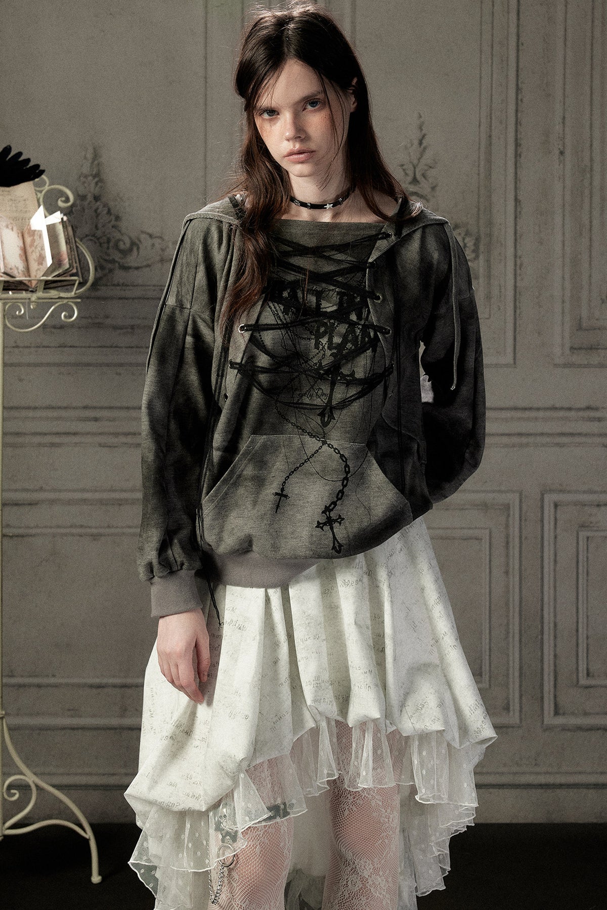 Distressed Drawstring Cross Print Hooded Pullover Sweatshirt