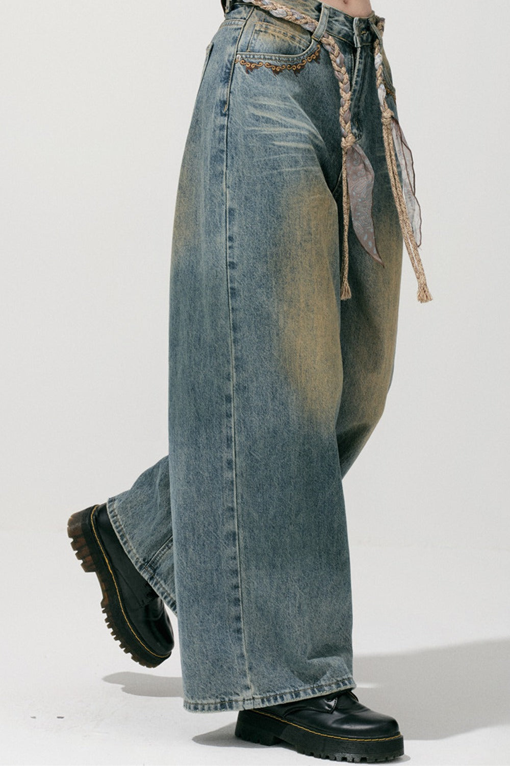 Loose Wide Leg Woven Belt Jeans
