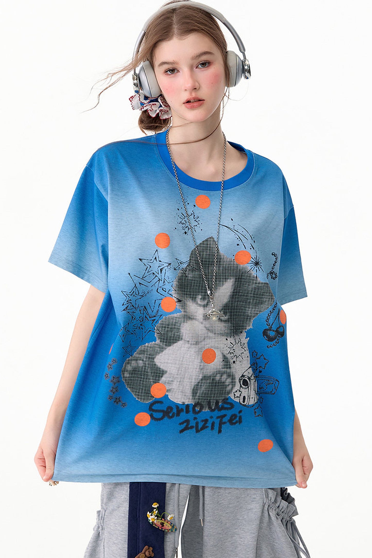 Maglietta blu sfumata con stampa gatto